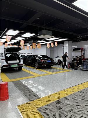 威固车衣靠不靠谱？防水抗污能力大揭秘